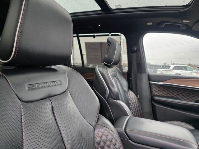 Certified 2022 Jeep Grand Cherokee Summit w/ Adv Protech Group IV AWD/4WD image 21