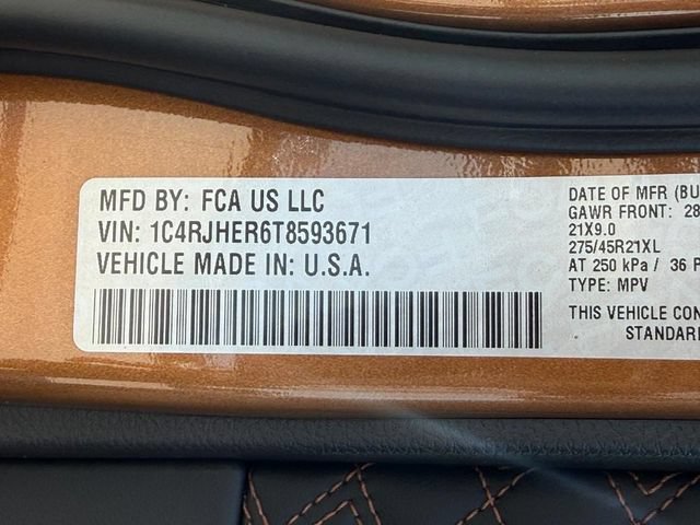 New 2026 Jeep Grand Cherokee Summit w/ Obsidian Package AWD/4WD image 30