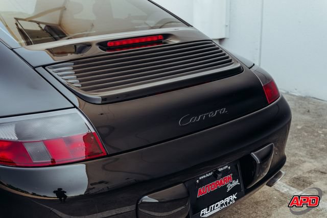 Used 2004 Porsche 911 Carrera RWD image 27