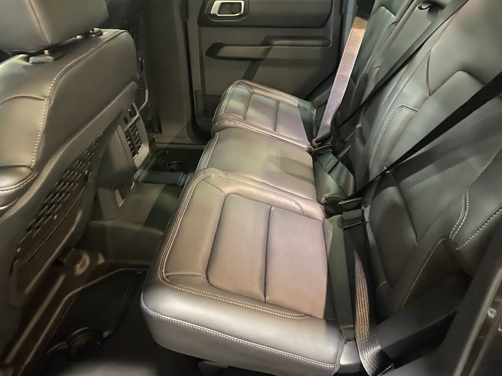 New 2025 Ford Bronco Badlands w/ Sasquatch Package image 16