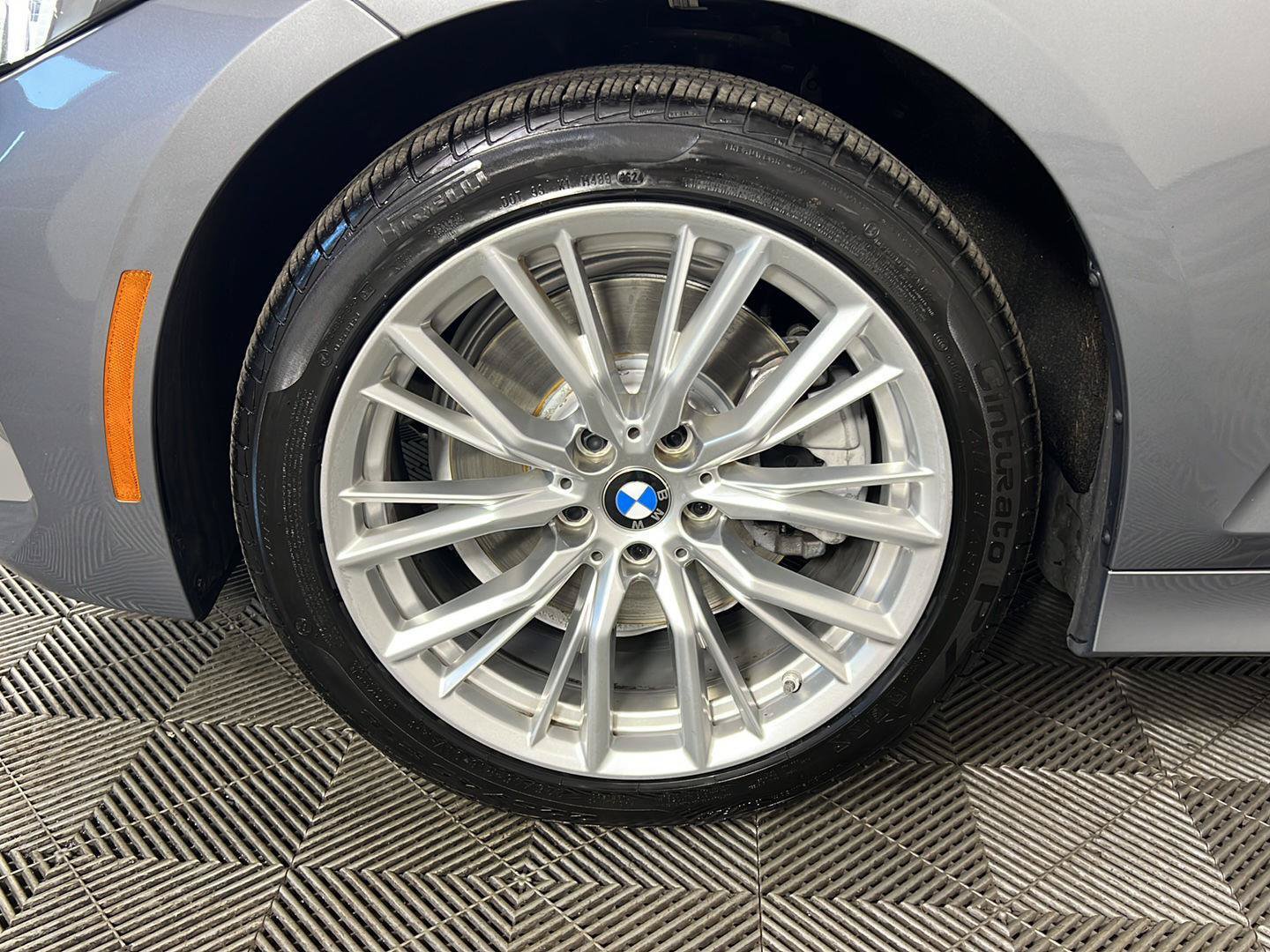 Used 2023 BMW 330i xDrive Sedan w/ Premium Package AWD/4WD image 15