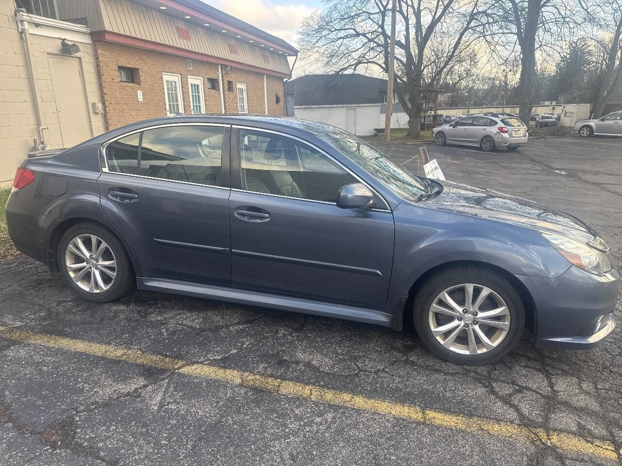 Used 2014 Subaru Legacy 3.6R Limited image 3