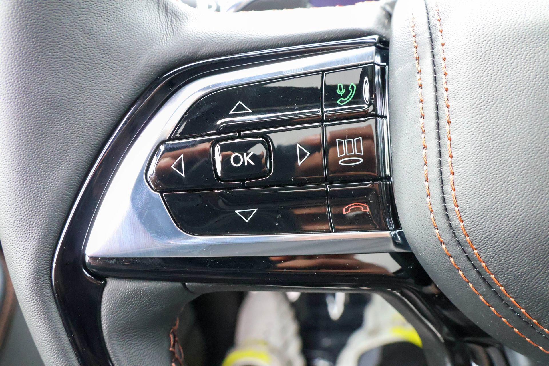 New 2026 Jeep Grand Cherokee Summit AWD/4WD image 25