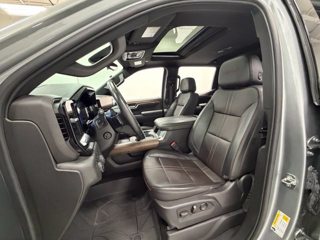 Certified 2023 Chevrolet Silverado 1500 High Country w/ High Country Premium Package AWD/4WD image 7