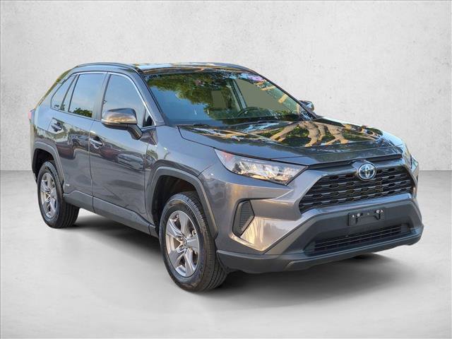 Certified 2022 Toyota RAV4 LE AWD/4WD image 3