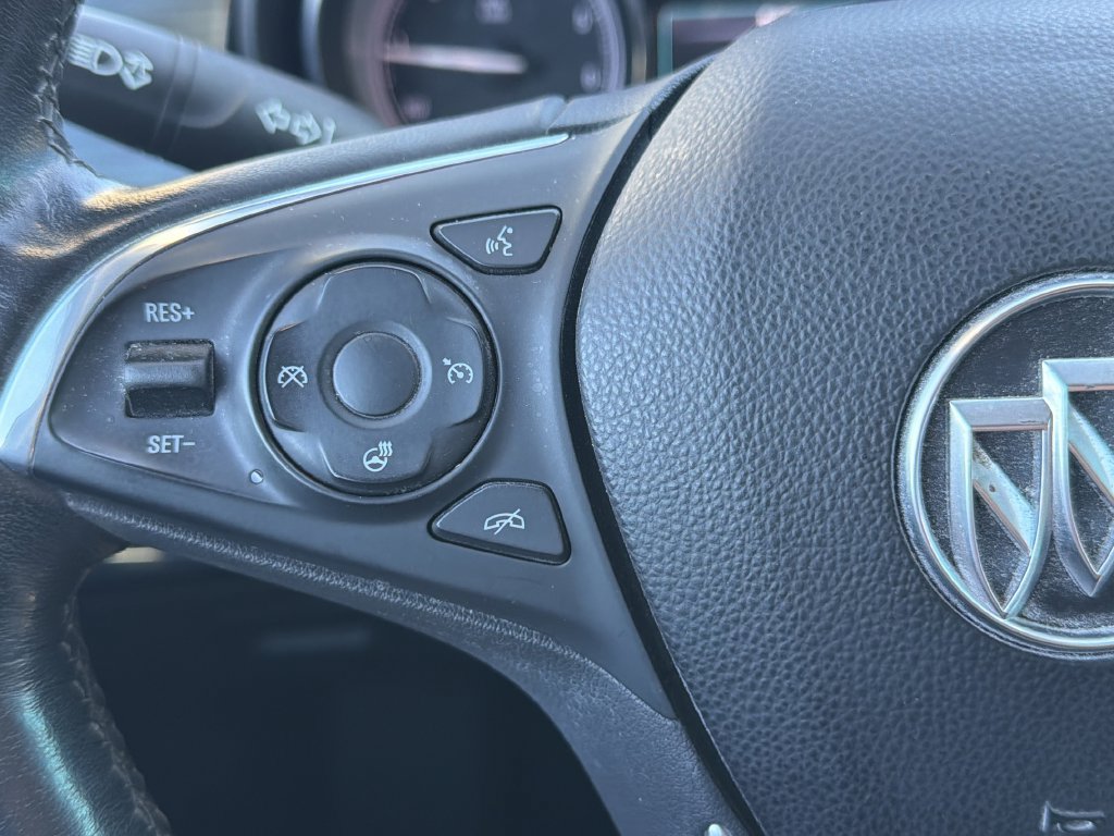 Used 2020 Buick Envision Essence FWD image 24