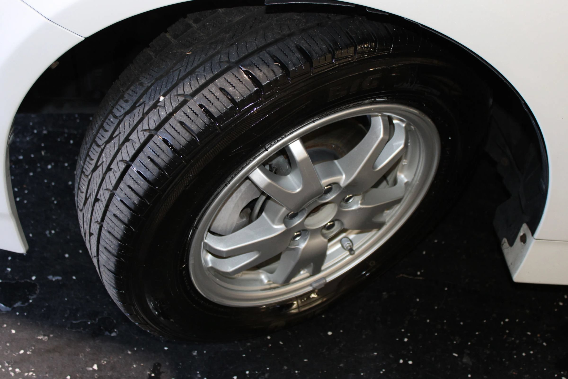 Used 2011 Toyota Prius Three w/ Solar Roof Pkg FWD image 31