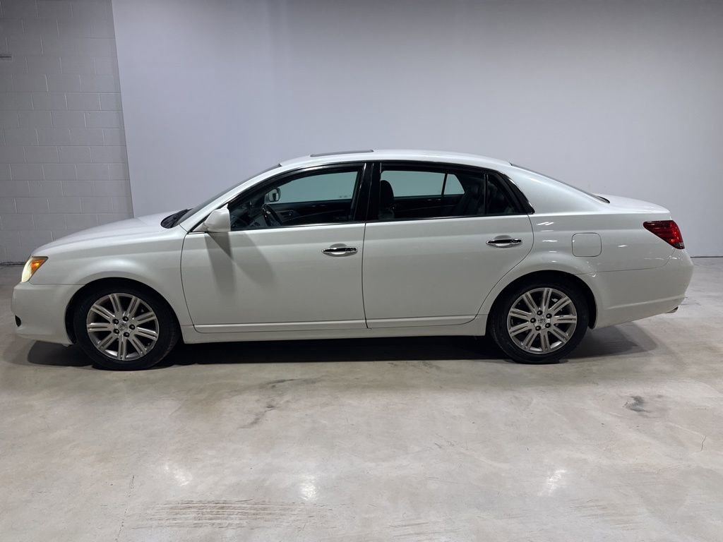 Used 2008 Toyota Avalon Limited image 4
