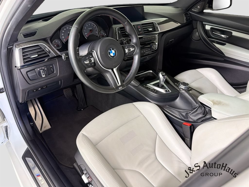 Used 2017 BMW M3 RWD image 9