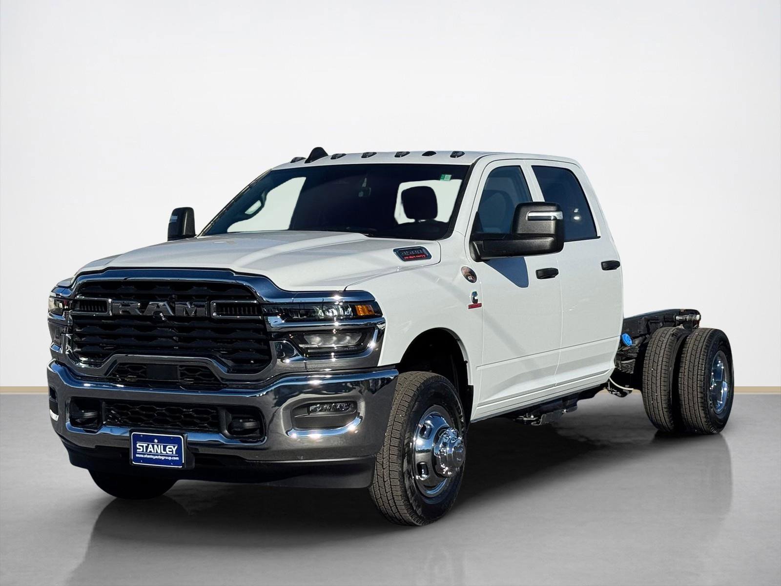 New 2026 RAM 3500 Tradesman w/ Chrome Appearance Group A image 3