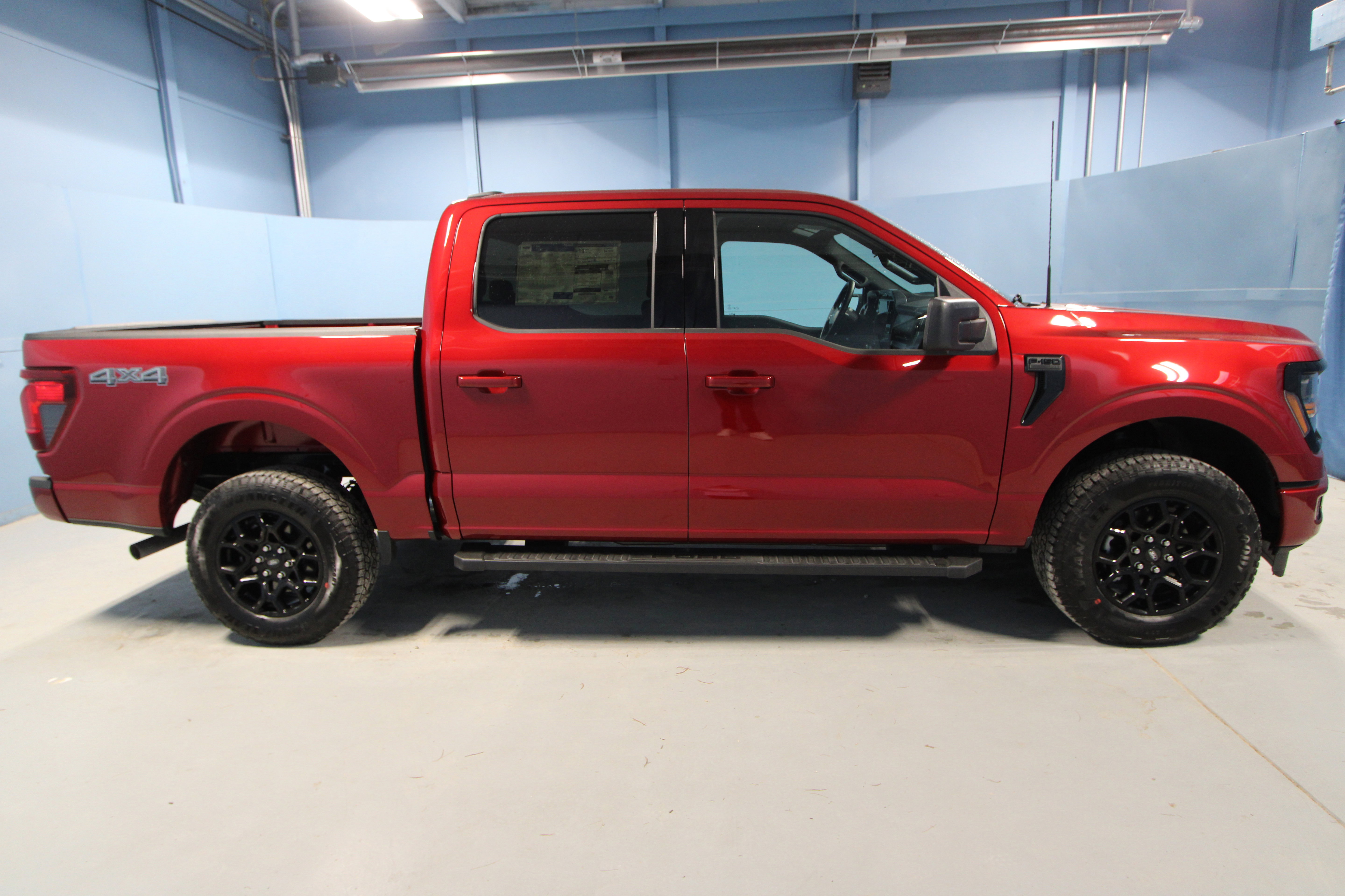 New 2026 Ford F150 XLT w/ XLT Black Appearance Package AWD/4WD image 27