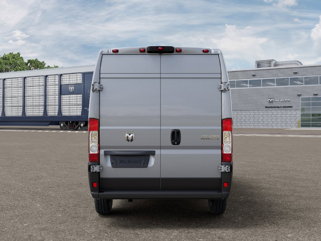 New 2026 RAM ProMaster 2500 w/ Storage Group FWD image 8