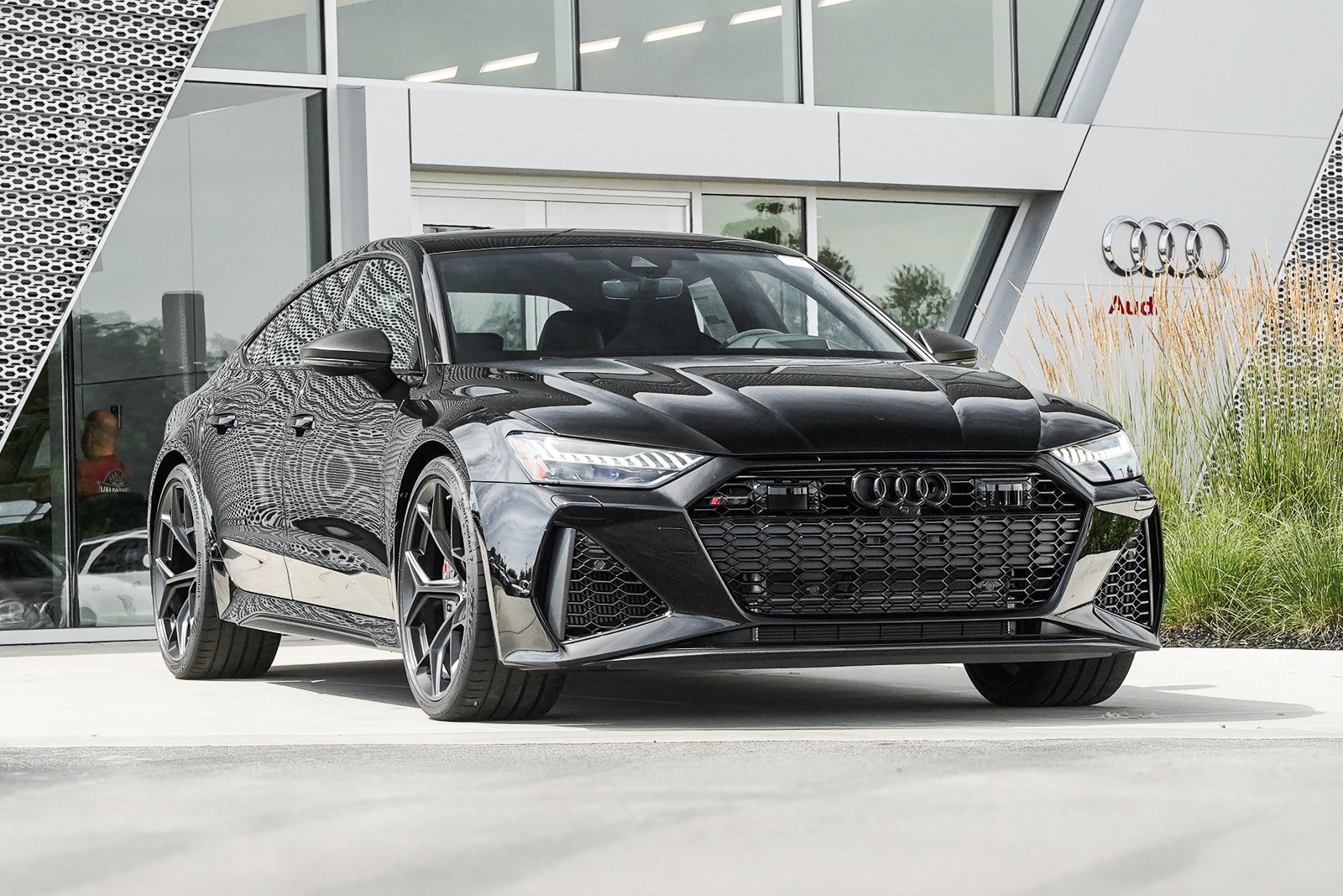 New 2025 Audi RS 7 Performance image 1