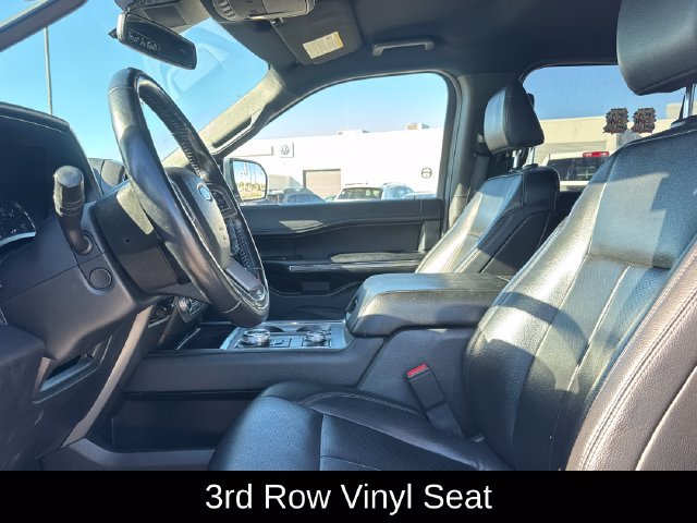 Used 2021 Ford Expedition XLT w/ Equipment Group 202A AWD/4WD image 16
