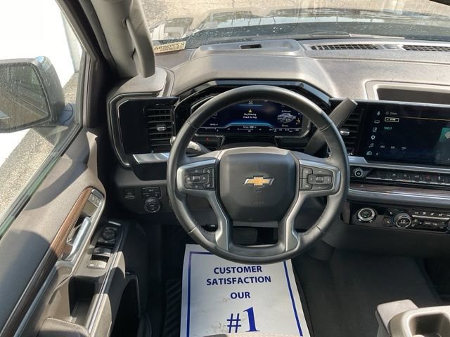 Used 2023 Chevrolet Silverado 1500 LT AWD/4WD image 28