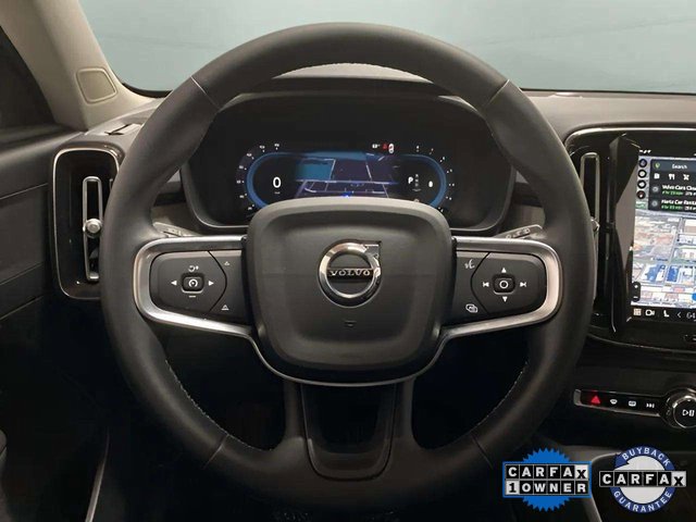 Used 2025 Volvo XC40 B5 Plus image 10