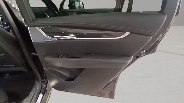 Used 2024 Cadillac XT6 Sport w/ LPO, Onyx Lite Package AWD/4WD image 18