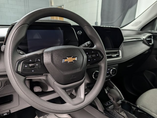Certified 2026 Chevrolet TrailBlazer LS w/ LS Convenience Package AWD/4WD image 17