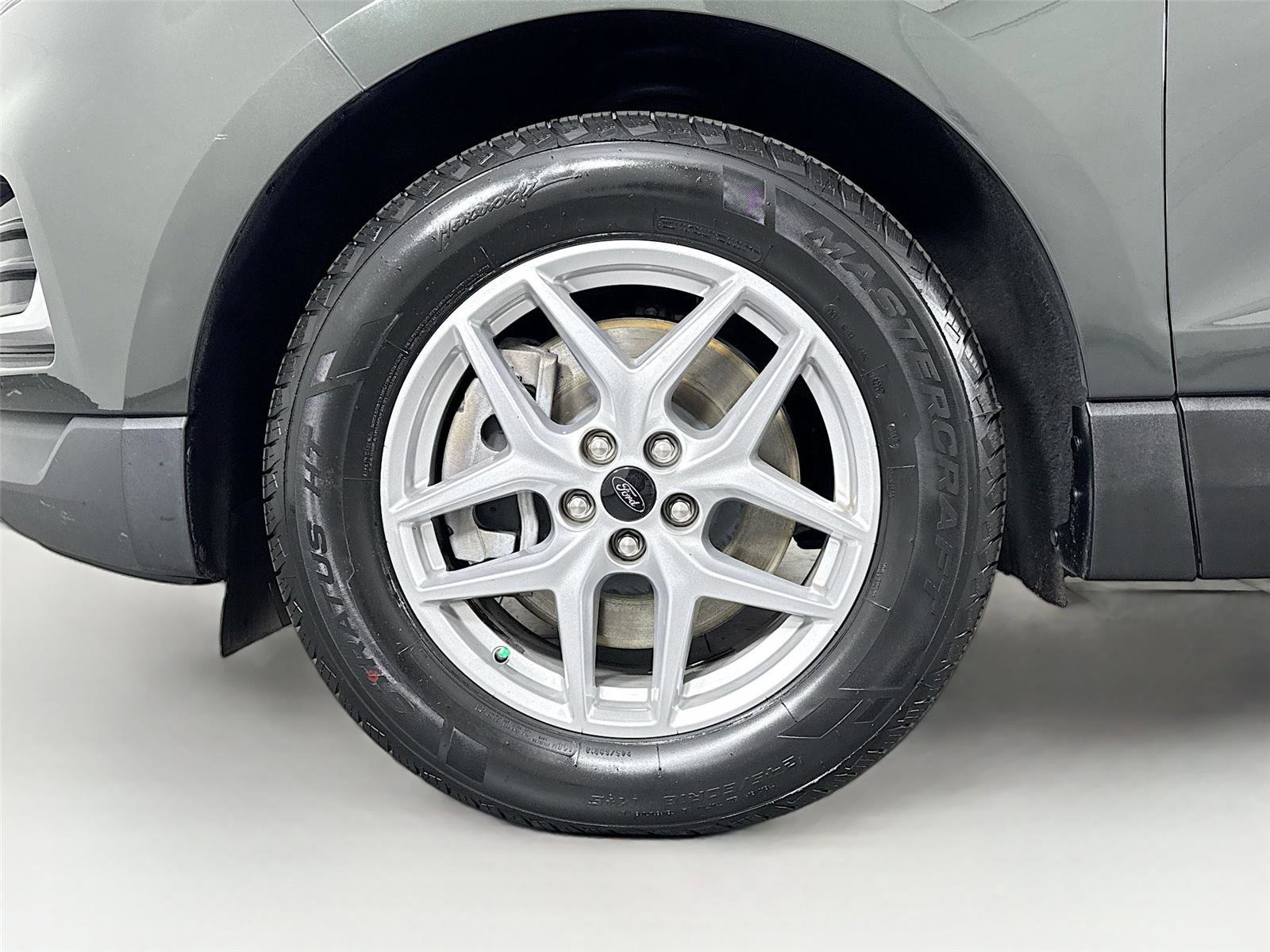 Used 2023 Ford Edge SEL image 42