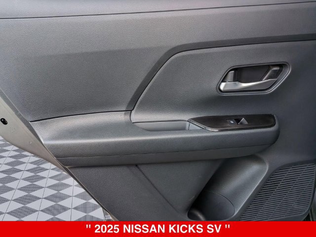 Certified 2025 Nissan Kicks SV AWD/4WD image 29