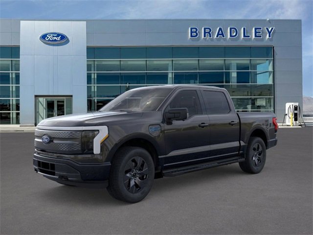 New 2025 Ford F150 Lightning Flash w/ Max Trailer Tow Package