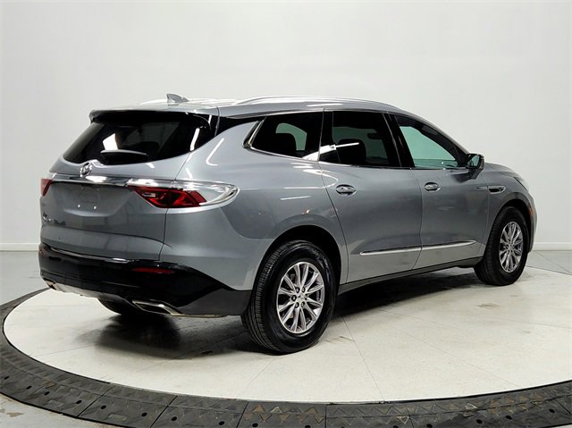Used 2024 Buick Enclave Premium image 7