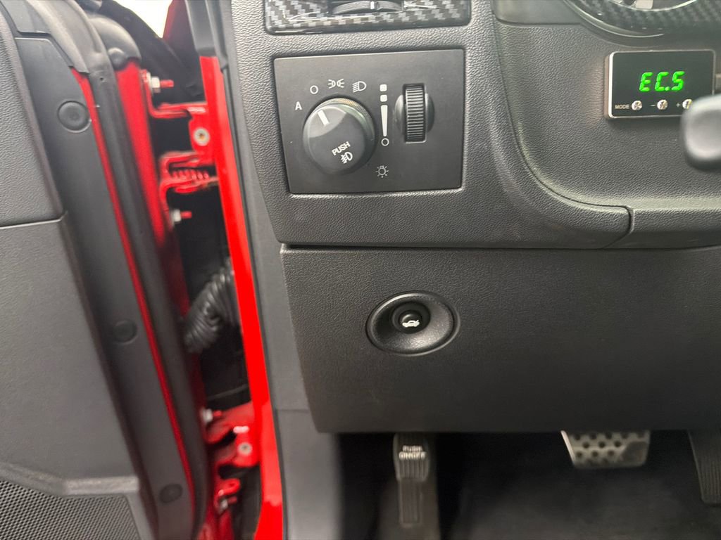 Used 2010 Dodge Challenger R/T image 22