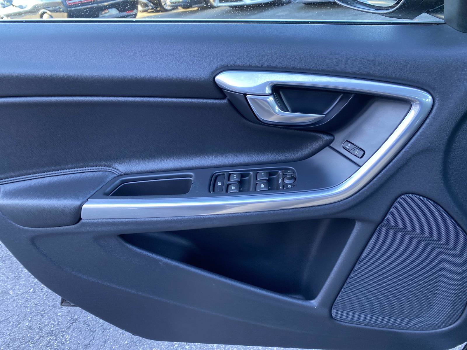 Used 2015 Volvo S60 T5 Platinum image 20