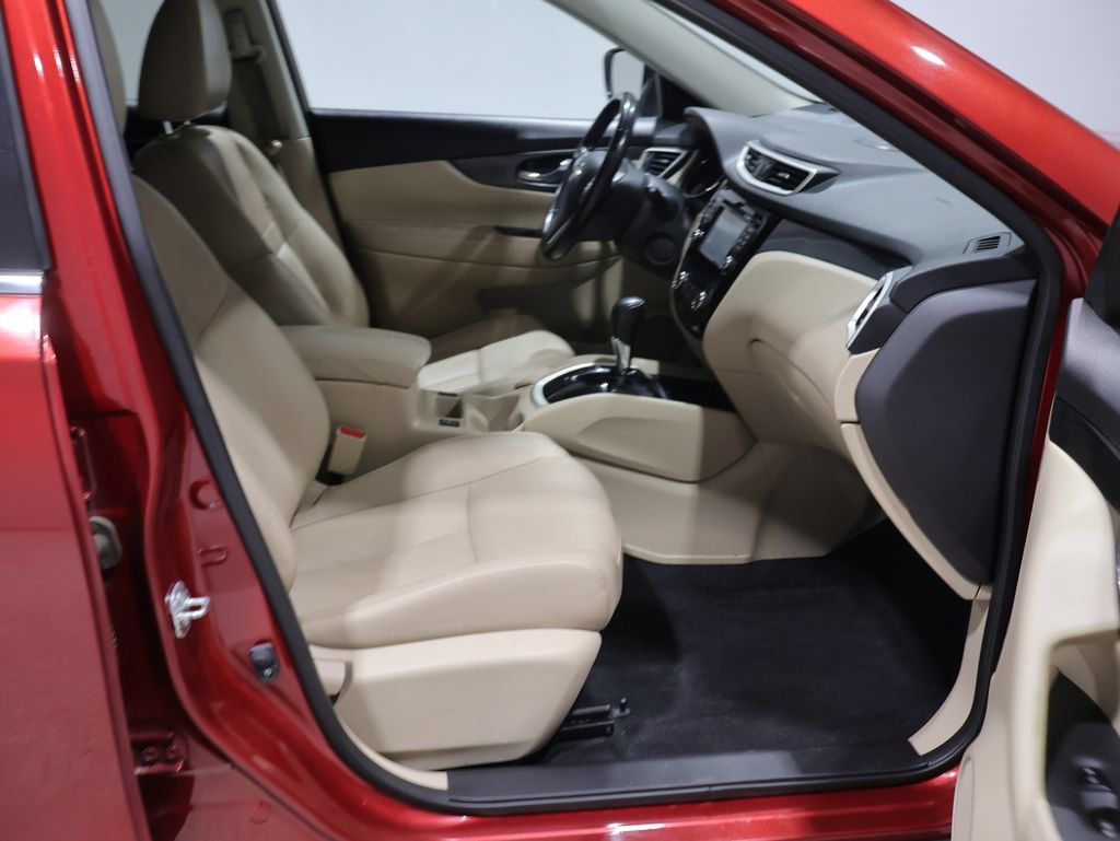 Used 2016 Nissan Rogue SL AWD/4WD image 22