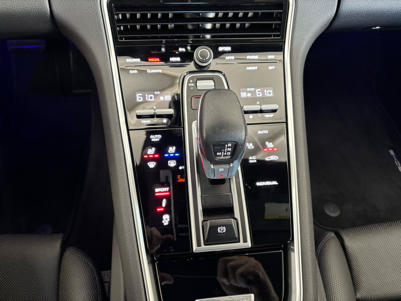 Used 2023 Porsche Panamera Platinum Edition RWD image 16