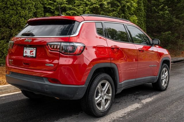 Used 2023 Jeep Compass Latitude AWD/4WD image 15