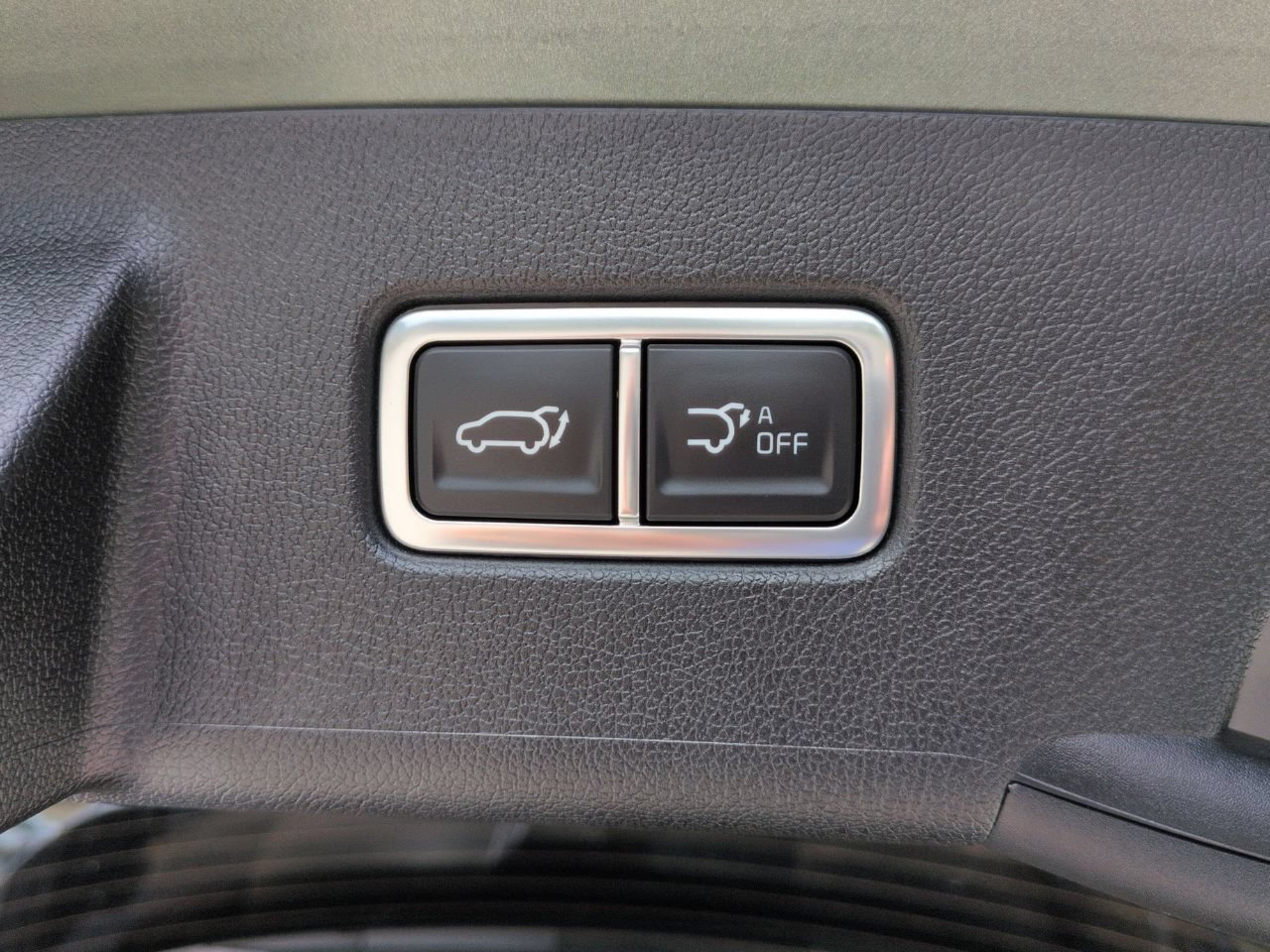 Certified 2025 Kia Sorento SX Prestige w/ Olive Brown Leather Package AWD/4WD image 18