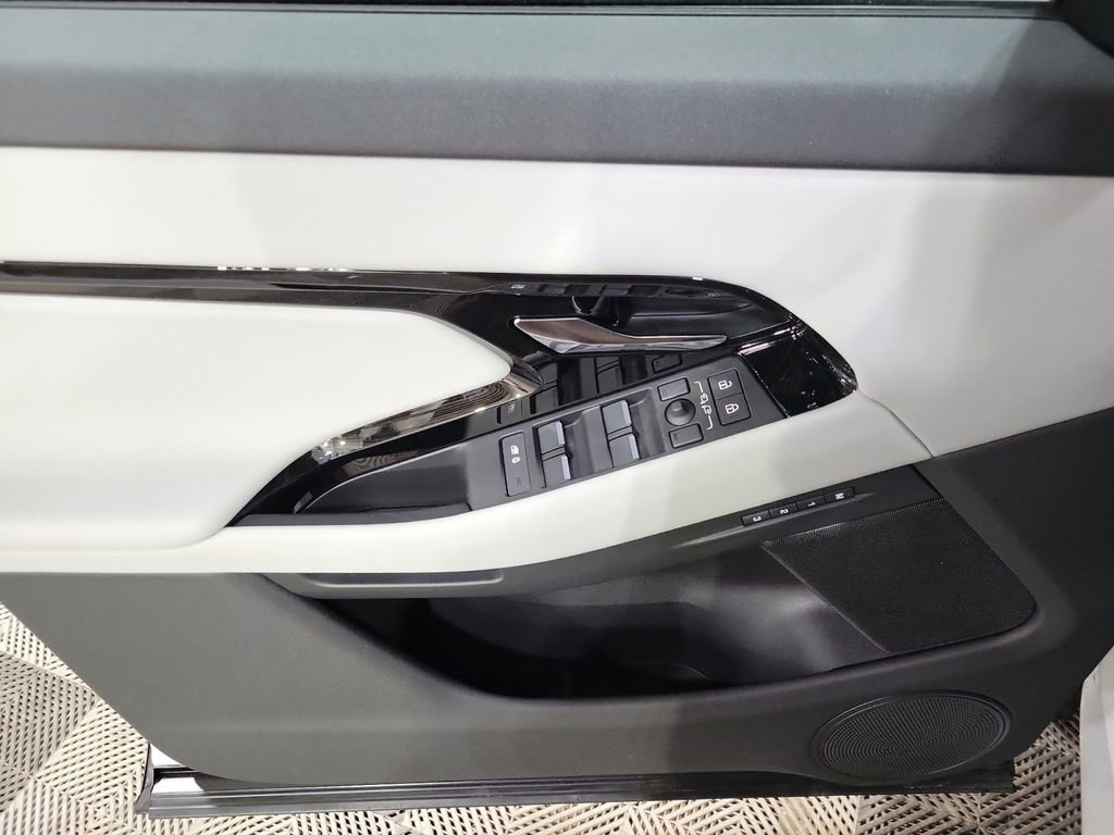 New 2026 Land Rover Range Rover Evoque S image 14
