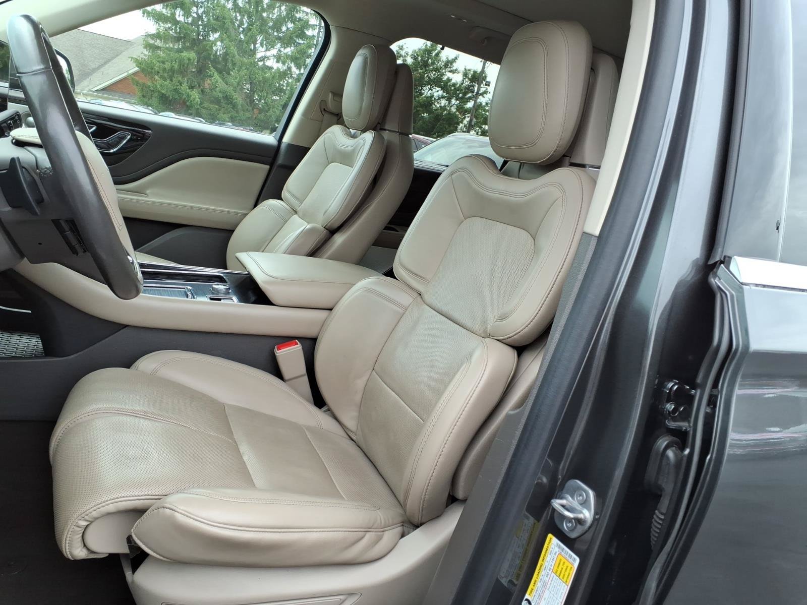 Used 2020 Lincoln Aviator Reserve w/ Equipment Group 201A AWD/4WD image 12