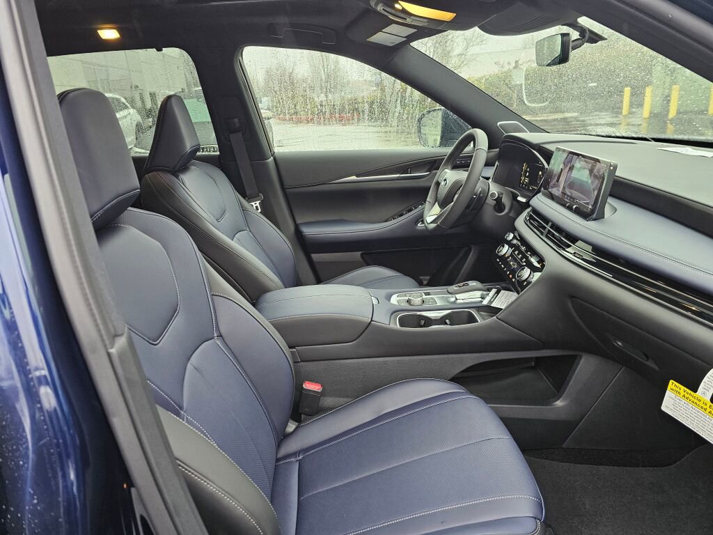 New 2026 INFINITI QX60 Sport image 11