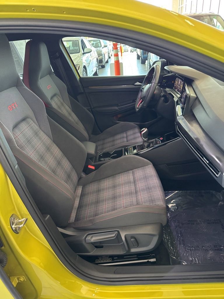 Certified 2023 Volkswagen GTI 40th Anniversary Edition FWD image 9