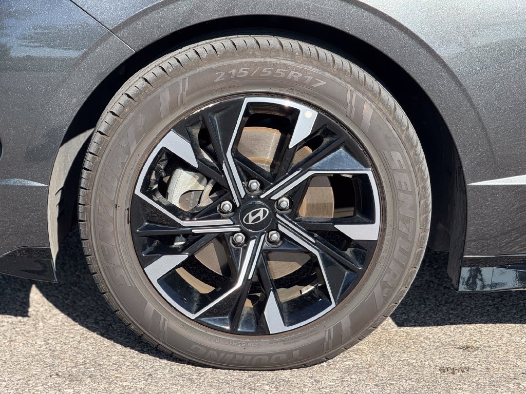 Used 2025 Hyundai Sonata SEL FWD image 39