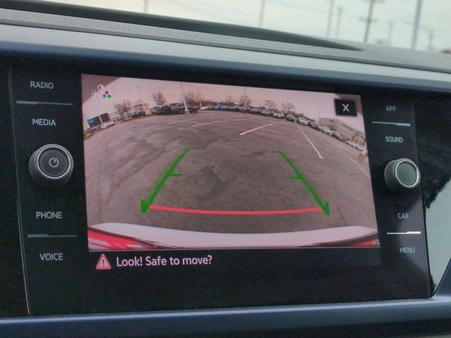 Used 2024 Volkswagen Taos SE AWD/4WD image 12