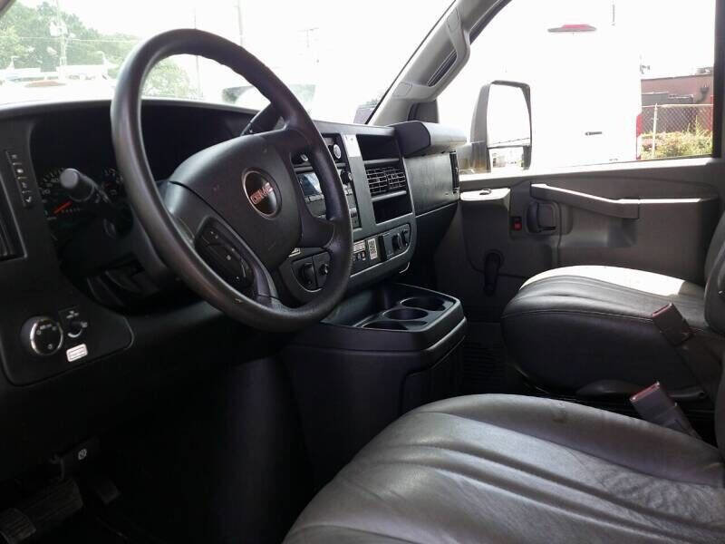 Used 2021 GMC Savana 3500 Extended w/ Power Convenience Package image 10