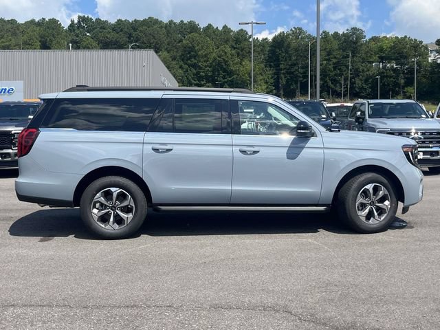New 2027 Ford Expedition Max Active RWD image 2