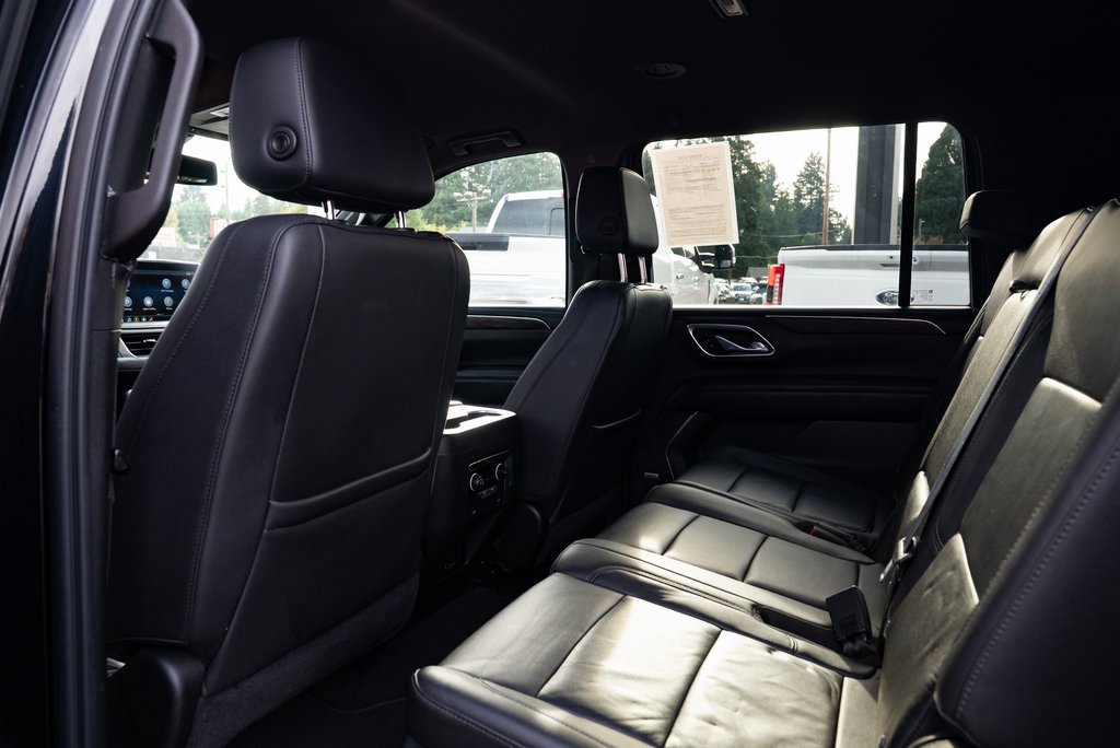 Used 2021 Chevrolet Suburban LT image 20