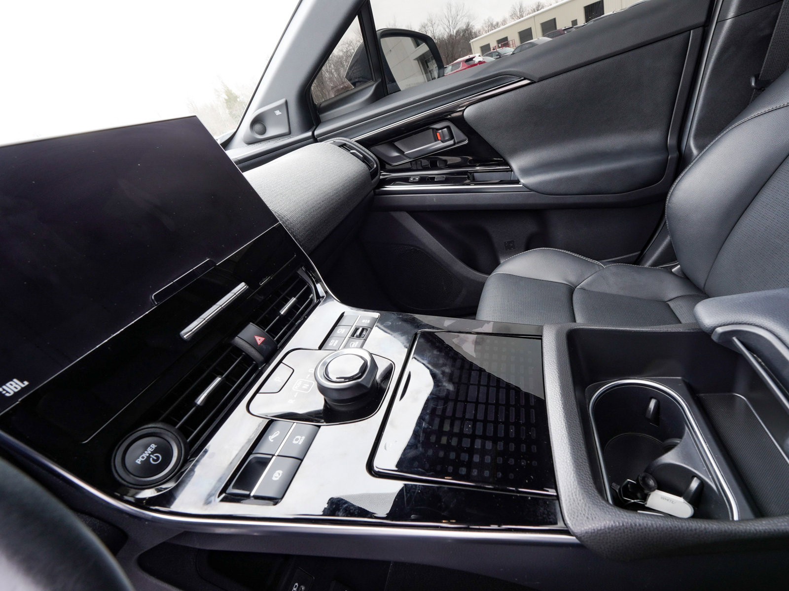 Used 2023 Toyota bZ4X Limited image 20