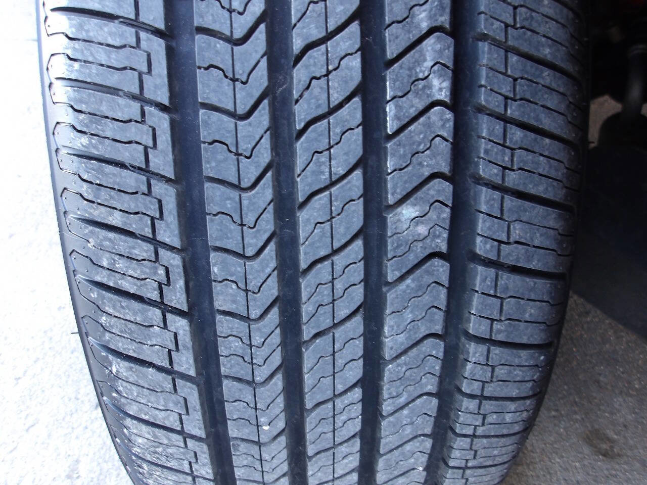 Used 2012 Ford Focus SE image 7