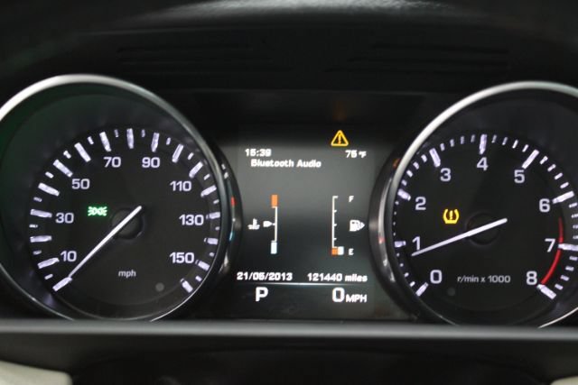 Used 2015 Land Rover Range Rover Sport HSE AWD/4WD image 19