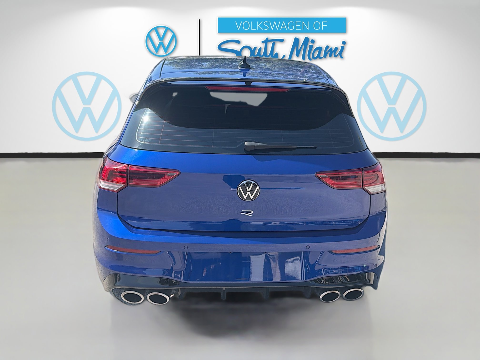 Used 2024 Volkswagen Golf R AWD/4WD image 6