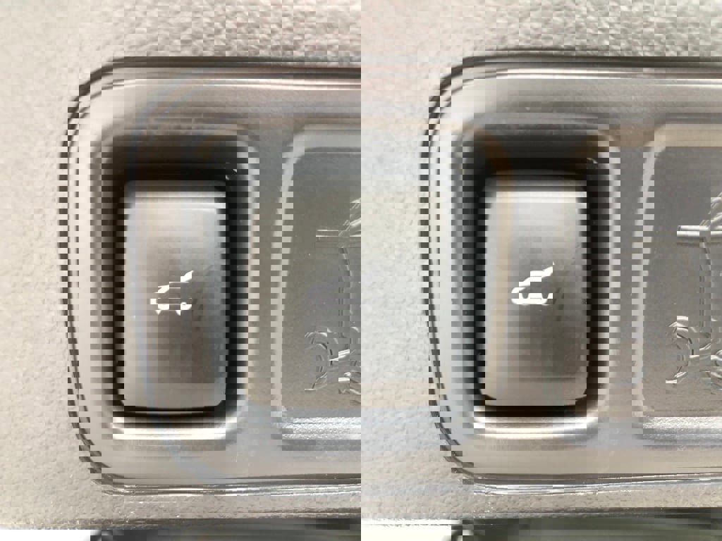 Used 2022 Lincoln Navigator Reserve image 36