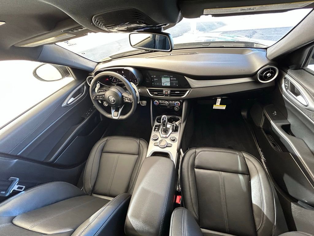 New 2025 Alfa Romeo Giulia image 14