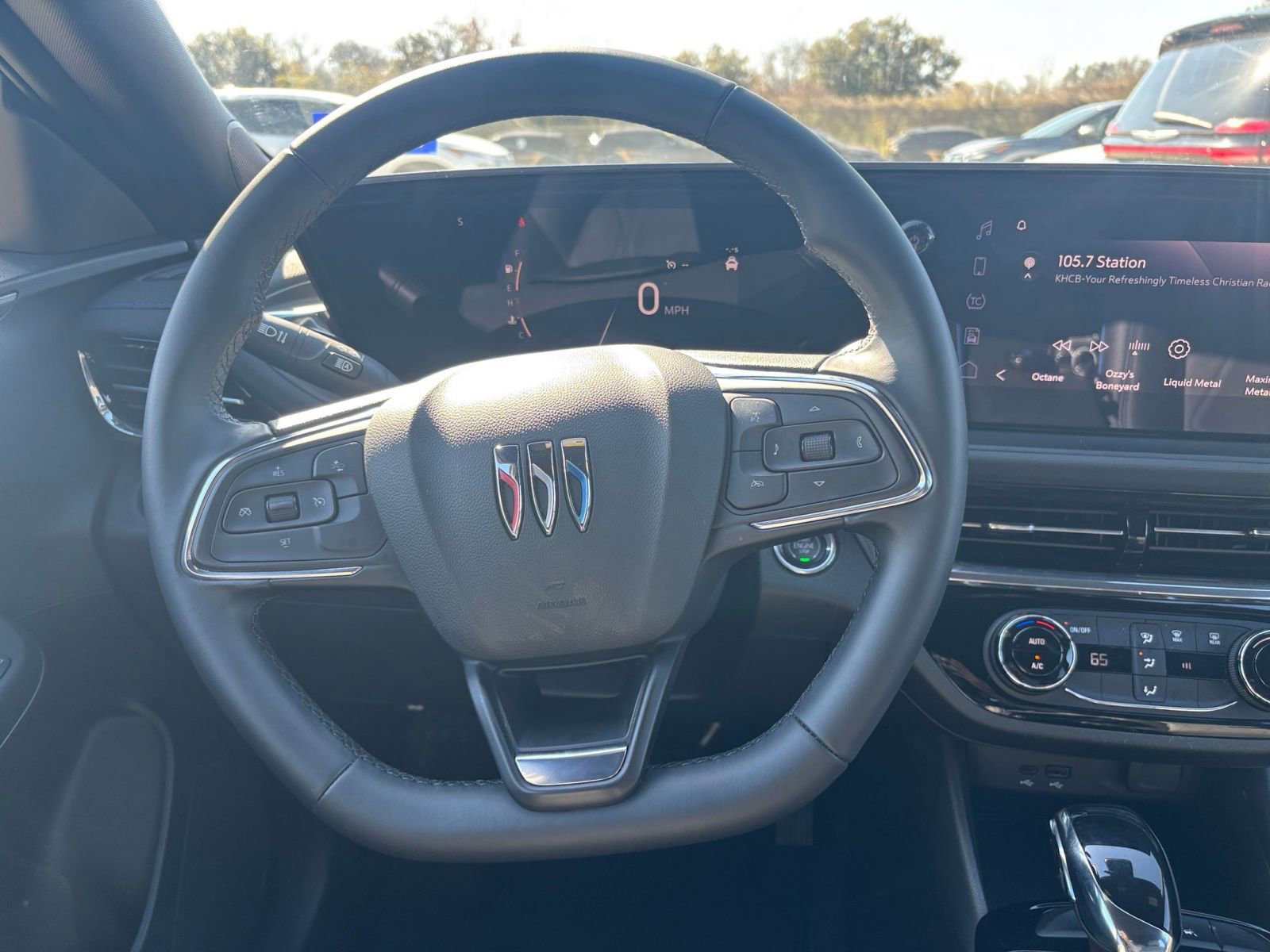 Used 2025 Buick Envista Sport Touring image 27