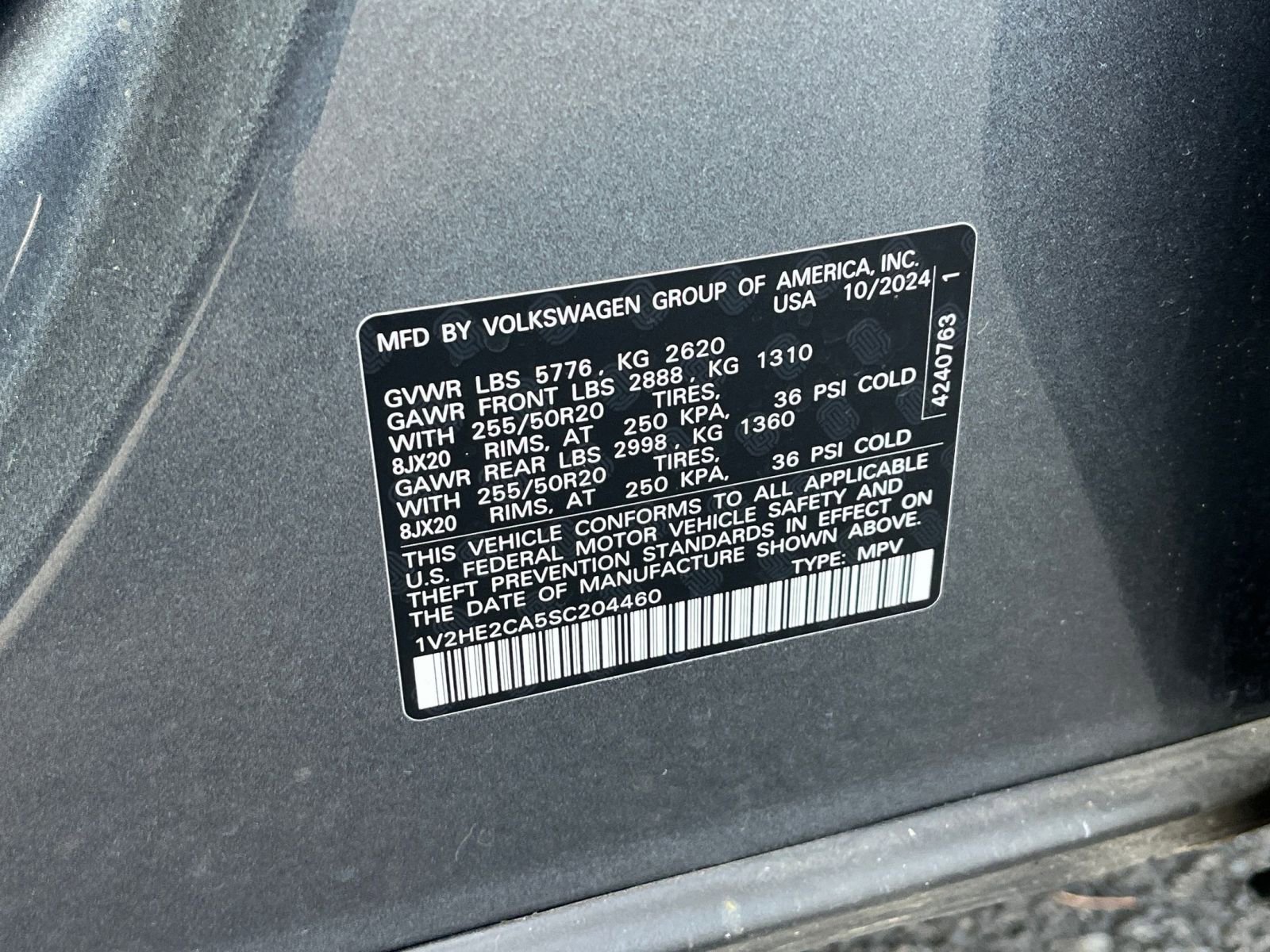 Used 2025 Volkswagen Atlas Cross Sport SE image 29