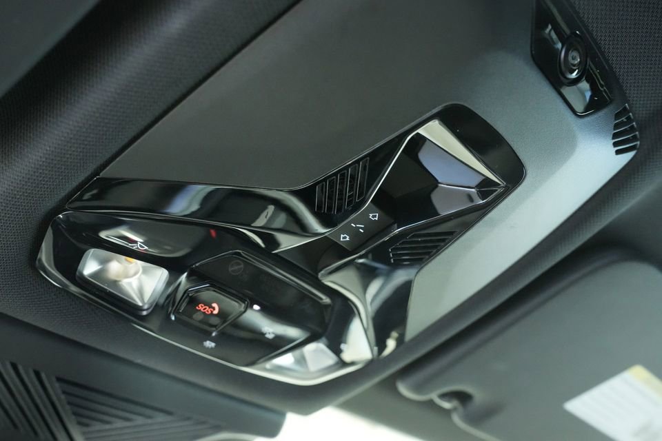 Used 2025 BMW X1 M35i w/ Premium Package image 21